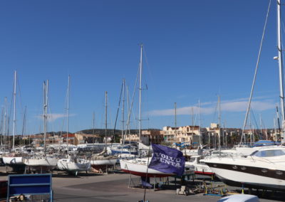 hoto port à sec de tout pour le bateau à gruissan